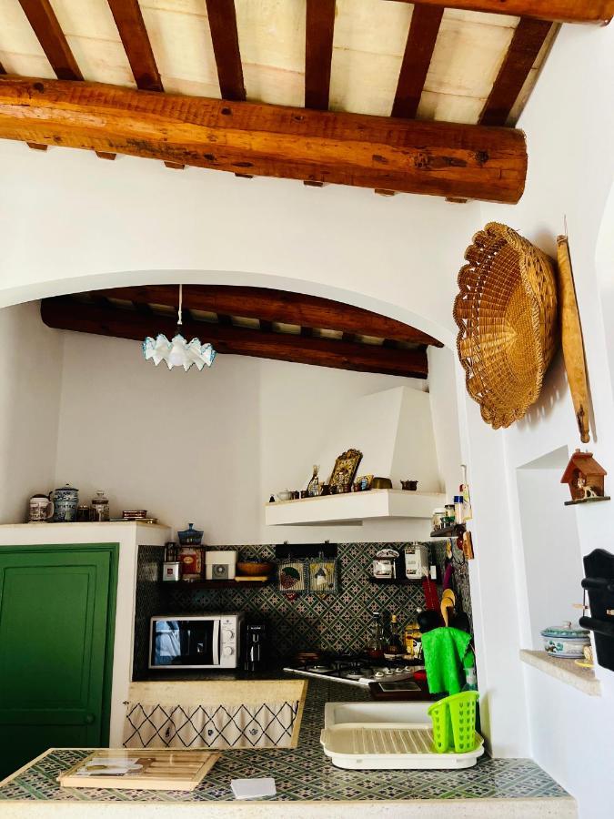 Cortile Padre Vincenzo Appartement Erice Buitenkant foto
